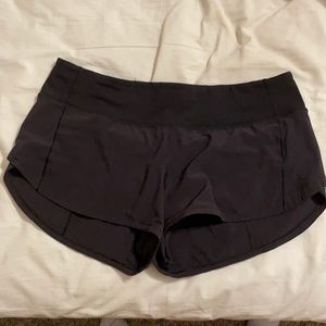 Lululemon size 6 running shorts